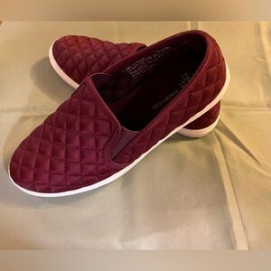 Time and Tru Burgundy Quilted Slip on Sneakers Size 9.5